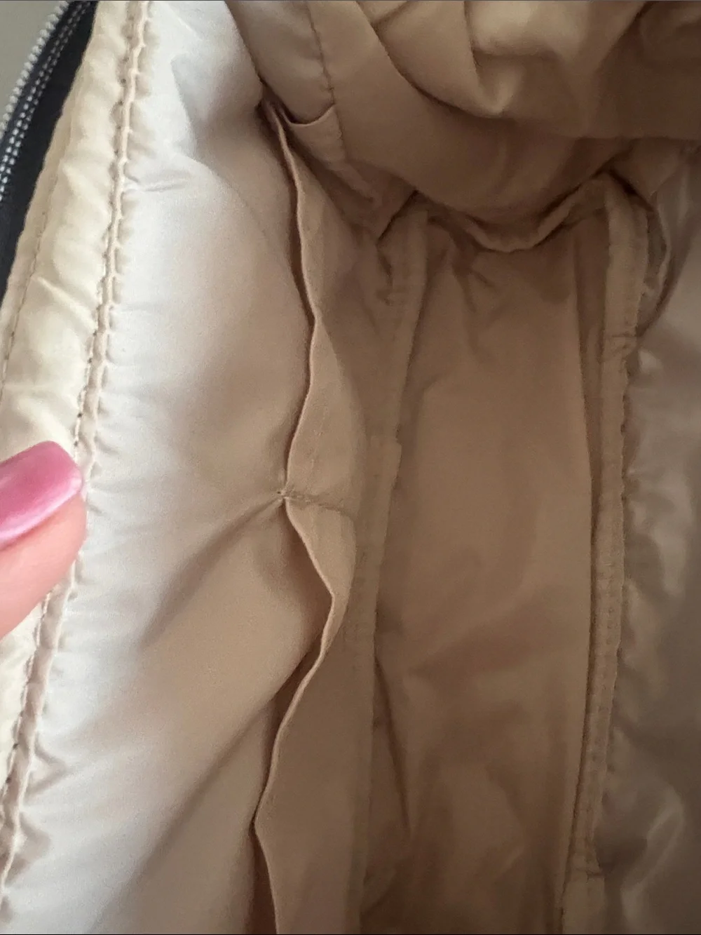BAGSMART Large Black Quilted Cosmetic Pouch
